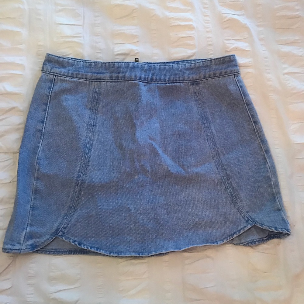 Kendall and Kylie skirt